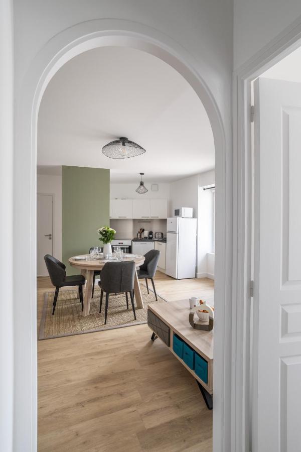 L'Eucalyptus - Charmant Appartement De 52M2 ディナール エクステリア 写真